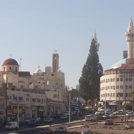 Erasmus Student House By Sunrise Hostel Amman Esterno foto