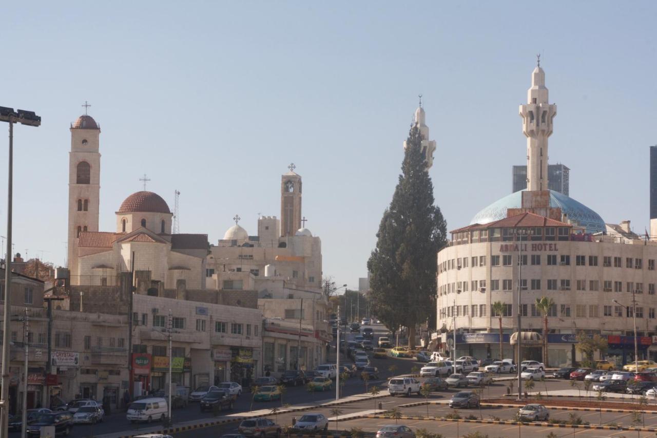 Erasmus Student House By Sunrise Hostel Amman Esterno foto