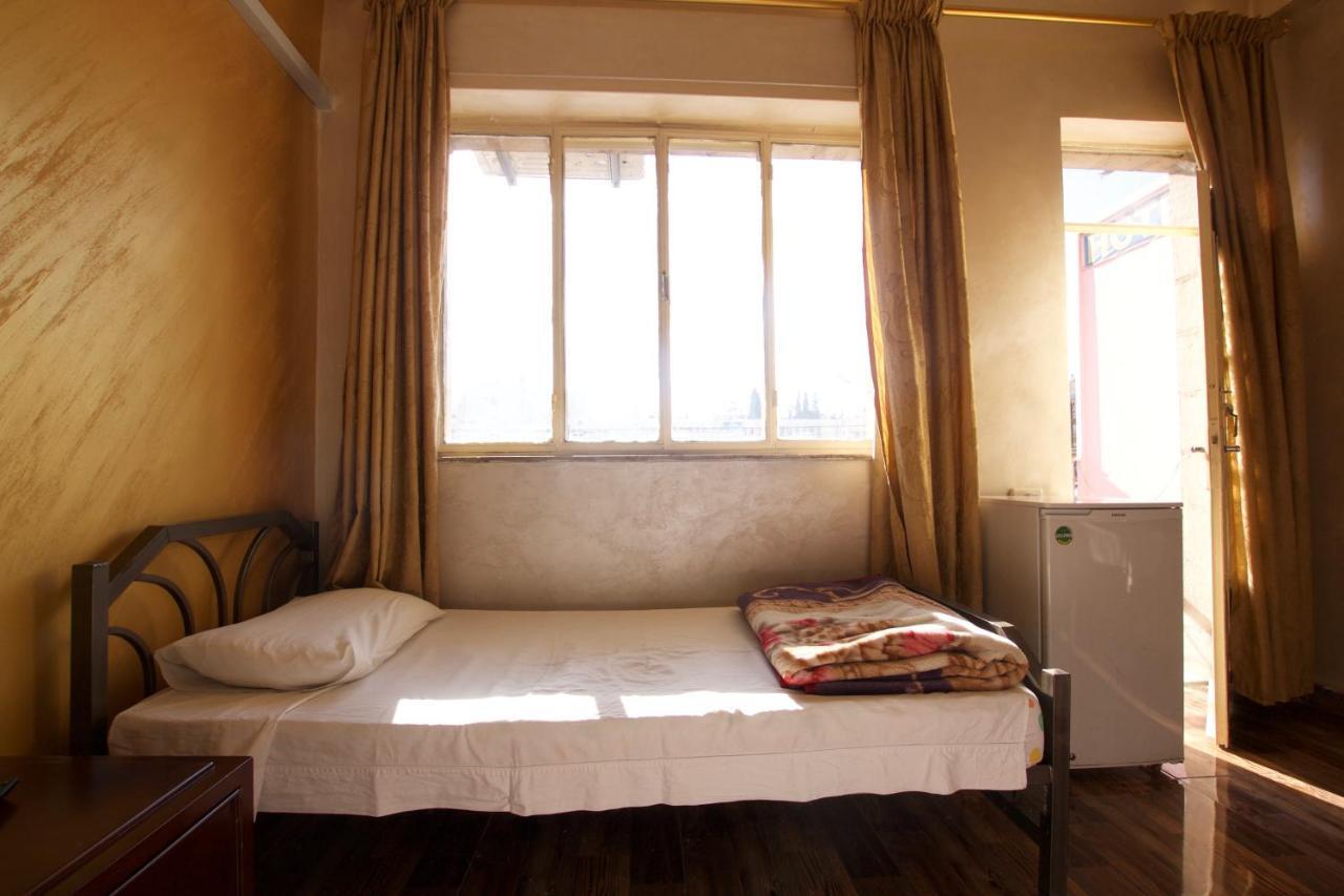Erasmus Student House By Sunrise Hostel Amman Esterno foto